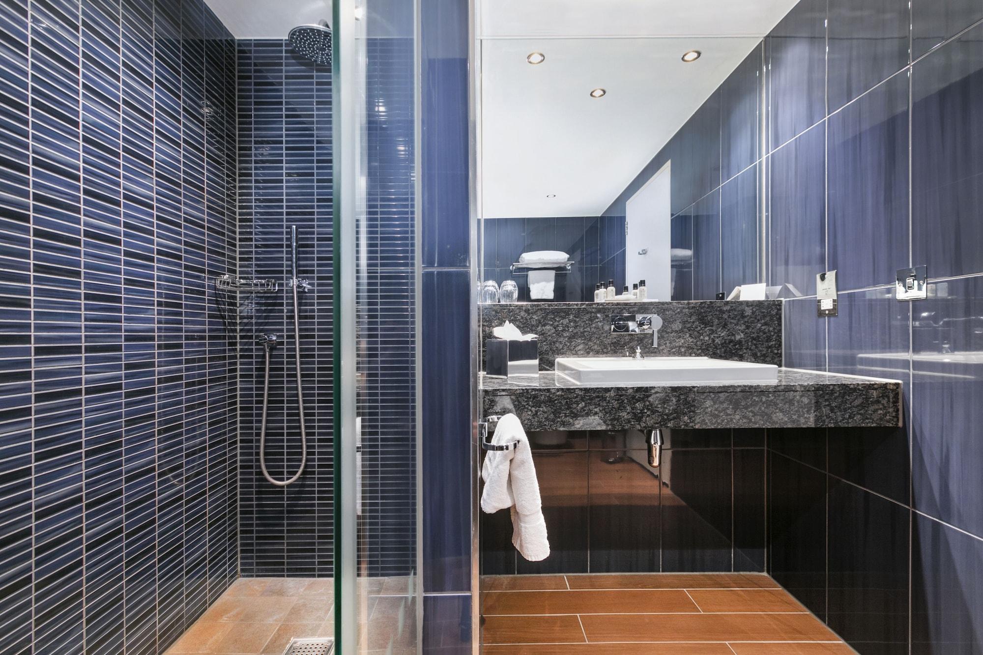 Brooklands Hotel & Spa Weybridge Habitación foto