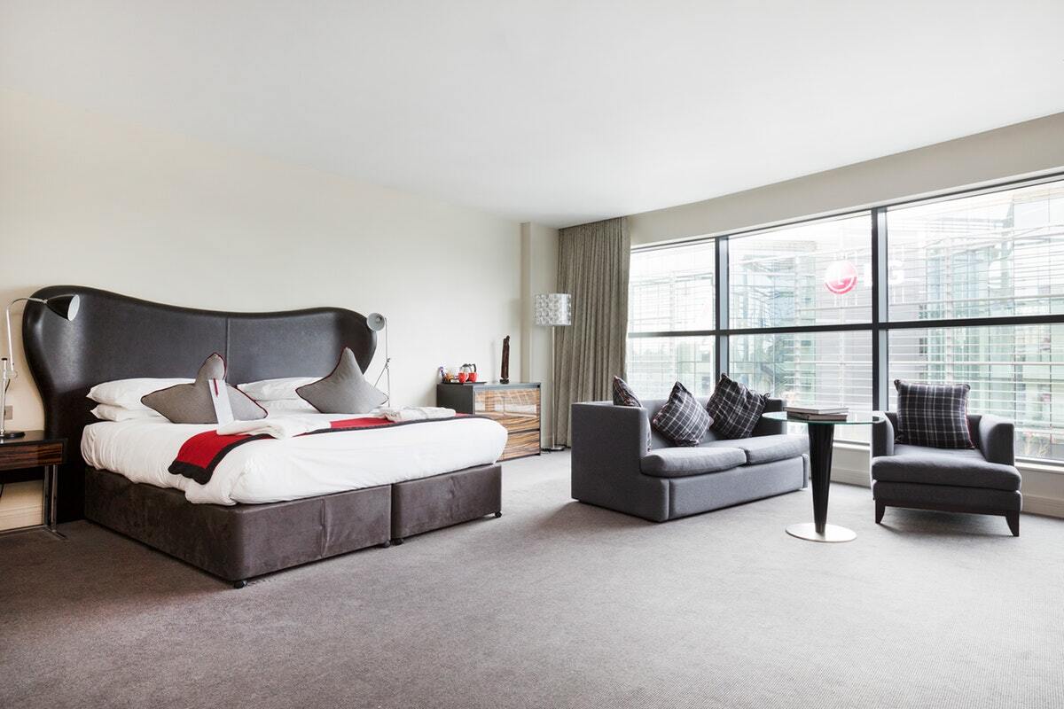 Brooklands Hotel & Spa Weybridge Habitación foto
